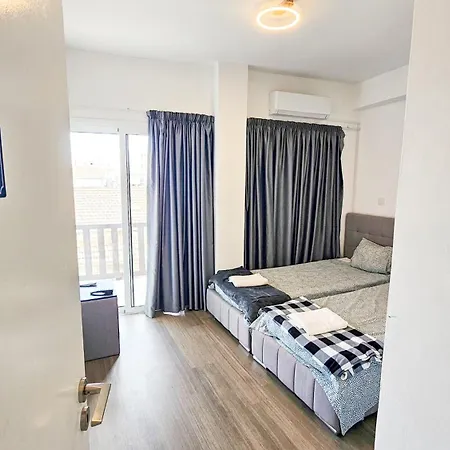 Pansiyon Downtown Rooms, 200m From Marina